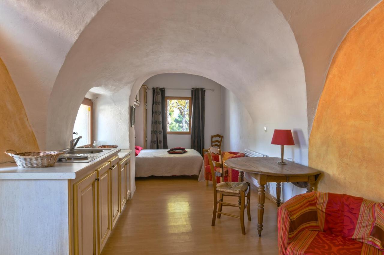 Domaine De La Marie Dans Le Luberon Villa Peypin-d'Aigues Buitenkant foto